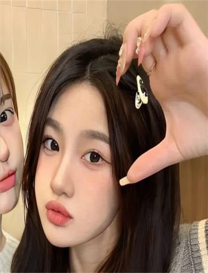 服装造型：《山形尖叫》美学的艺术标准与审美价值——感人至深的情感表达