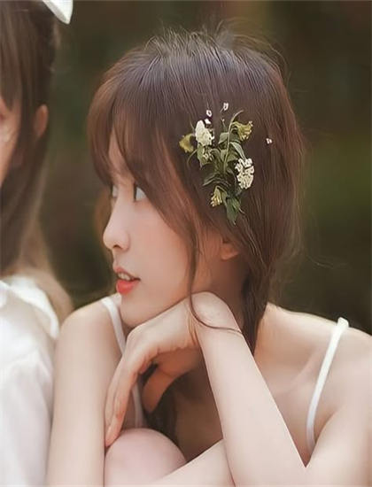 传记片经典《假装我是美羽小姐》的人物塑造与情感表达 ——传记片爱好者的必读指南